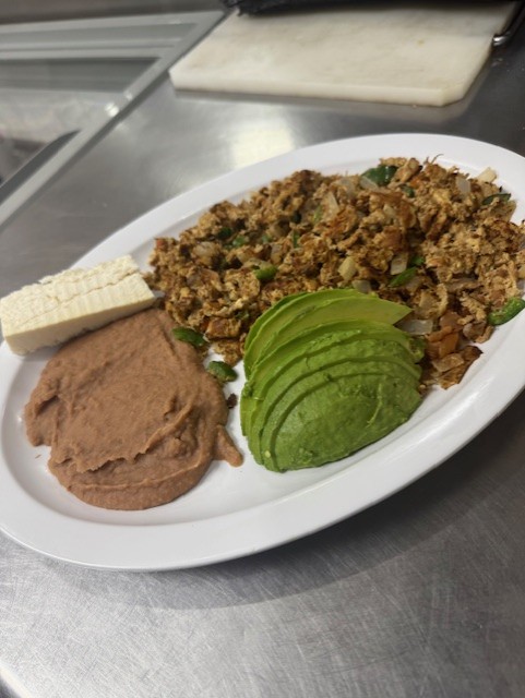 Machaca con Huevo/Egg with Shredded Beef